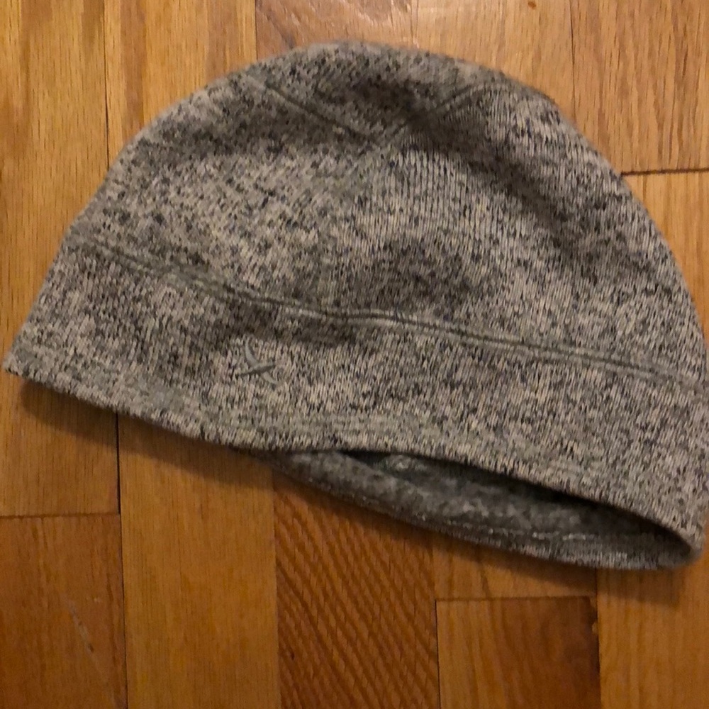 Eddie Bauer beanie hat